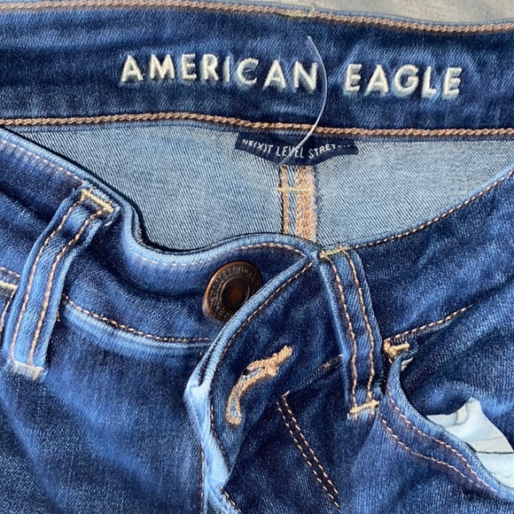 American Eagle Ripped Skinny Jeans - Picture 2 of 4